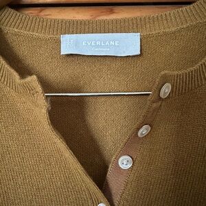 Everlane Women's Cashmere Half-Button Camel Brown Sweater